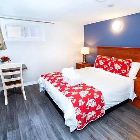 Cozy 3Br 2Bth Lower Unit, A Min To Hwy401, 404 & Dvp Villa โตรอนโต ภายนอก รูปภาพ