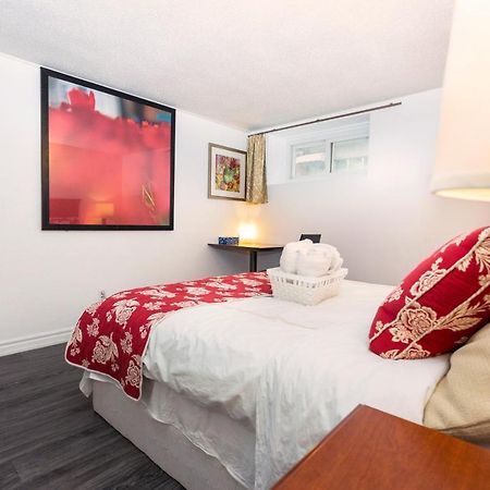 Cozy 3Br 2Bth Lower Unit, A Min To Hwy401, 404 & Dvp Villa โตรอนโต ภายนอก รูปภาพ